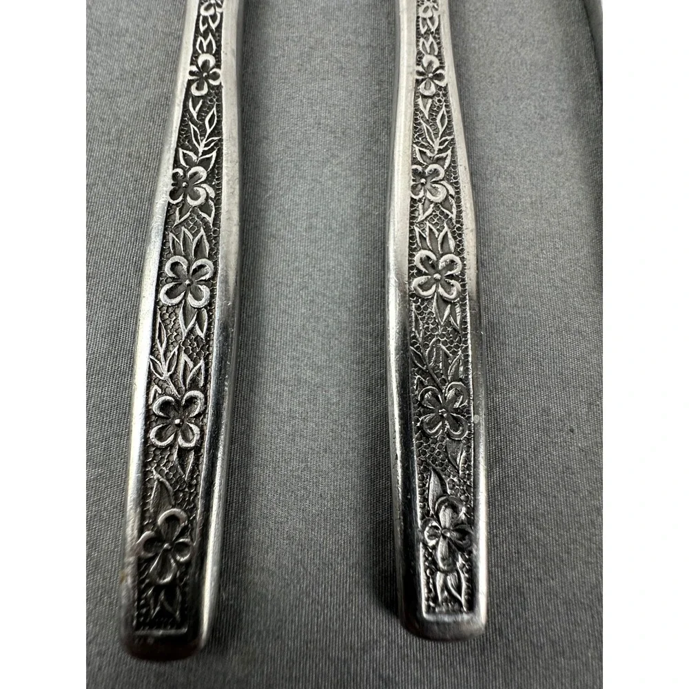5 Vintage Rogers Co Stainless Steel Dinner Knives 8.5